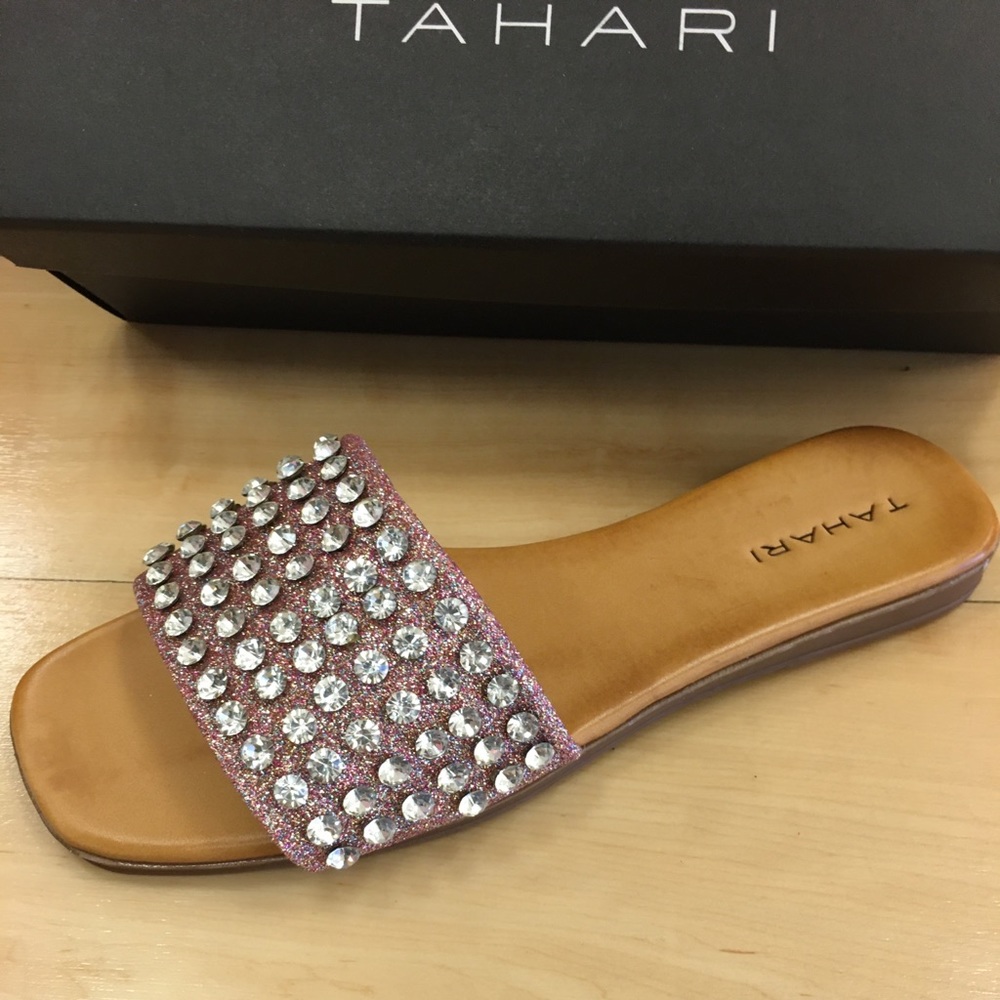 🤎Tahari Slip on Rhinestone Sandals 💎🤎